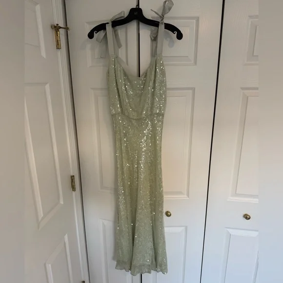 Markarian Sleeveless Sequin Scoop-Neck Midi Dress Color Ivory Sequins size 4 - Picture 2 of 4
